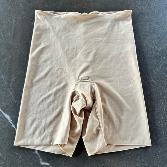 SPANX Beige Shapewear Shorts - Picture 1 of 3